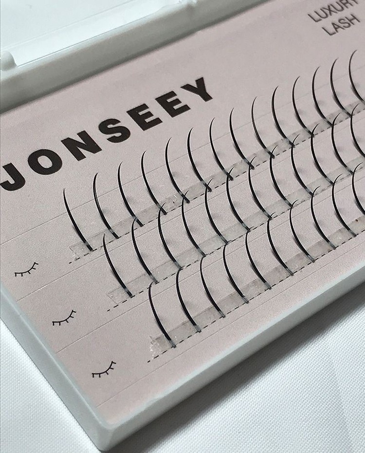 spiky lash spiky lash