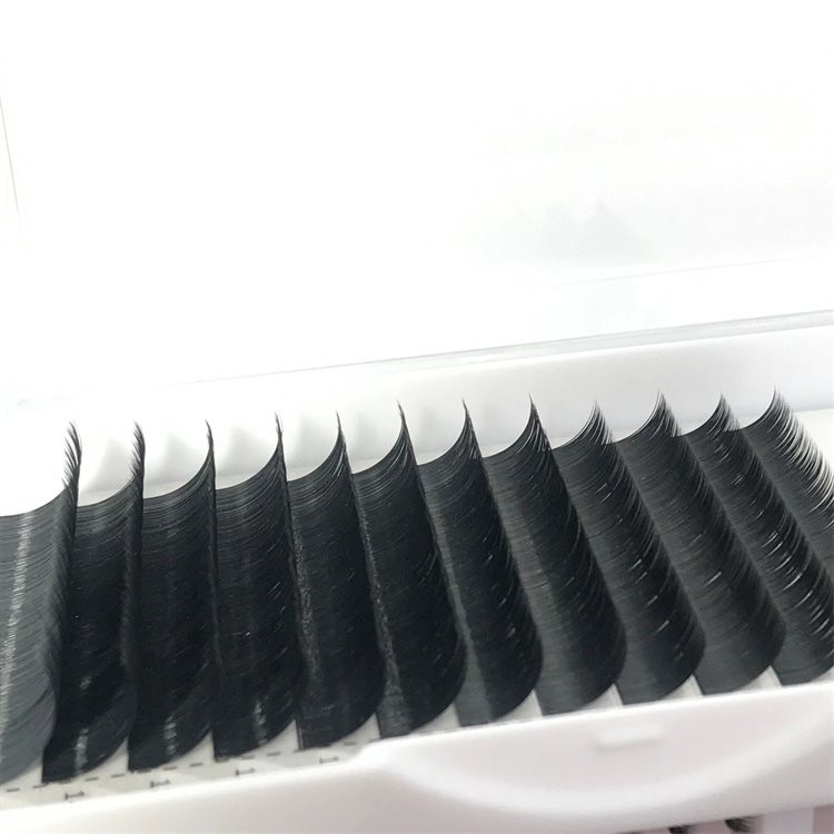 split tip flat lashes
